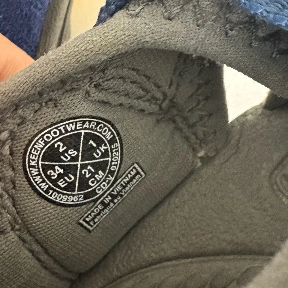 KEEN Kids Navy and Gray Sandals